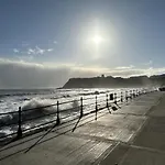 Lees Plaice - Part Of The The Bay Village With Pool, Gym And Direct Access, Pub, Restaurant, Tennis And Meadows Walks