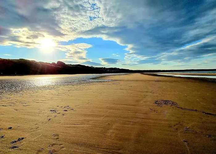 Lees Plaice - Part Of The The Bay Village With Pool, Gym And Direct Access, Pub, Restaurant, Tennis And Meadows Walks Filey