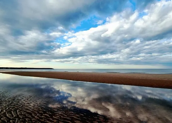 Hébergement de vacances Lees Plaice - Part Of The The Bay Village With Pool, Gym And Direct Access, Pub, Restaurant, Tennis And Meadows Walks Filey