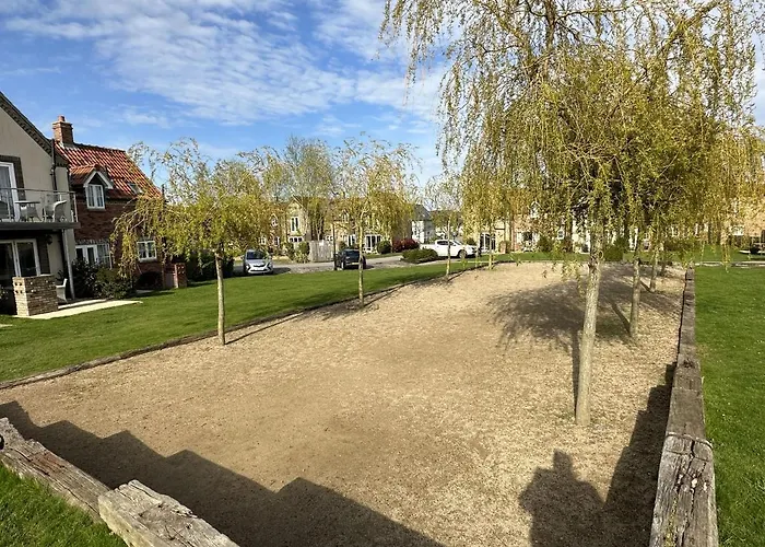 Lees Plaice - Part Of The The Bay Village With Pool, Gym And Direct Access, Pub, Restaurant, Tennis And Meadows Walks Filey