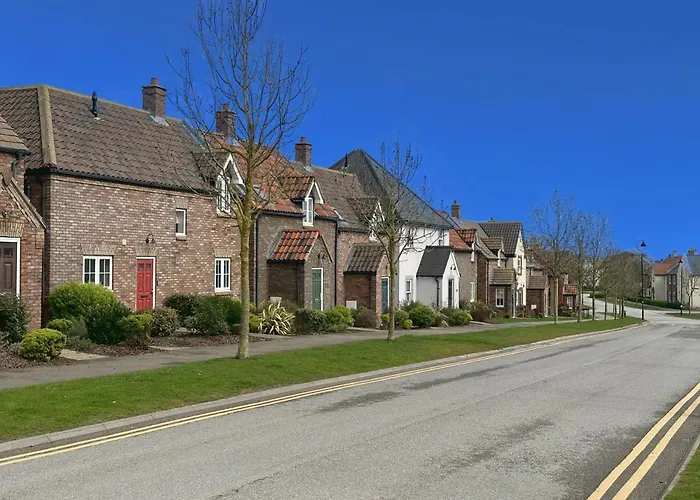 Lees Plaice - Part Of The The Bay Village With Pool, Gym And Direct Access, Pub, Restaurant, Tennis And Meadows Walks *