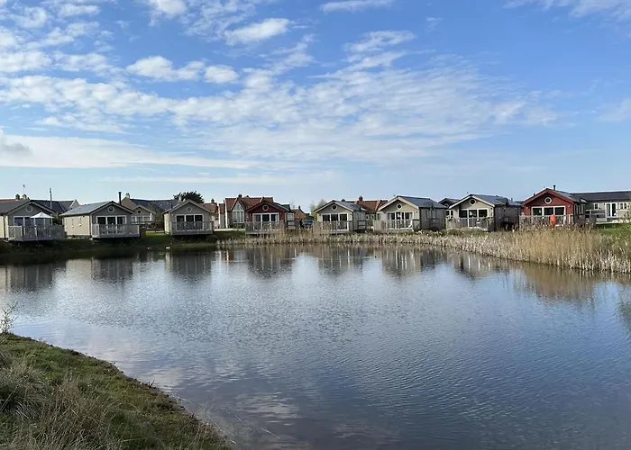 Hébergement de vacances Lees Plaice - Part Of The The Bay Village With Pool, Gym And Direct Access, Pub, Restaurant, Tennis And Meadows Walks Filey