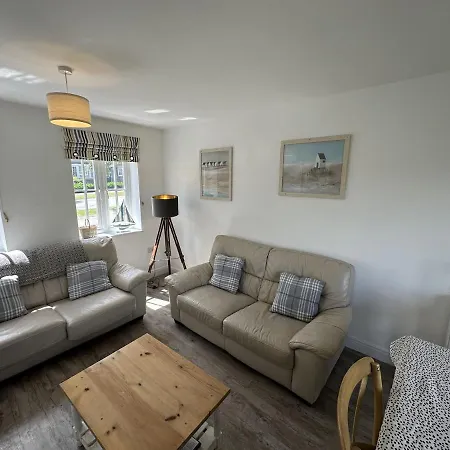 Lees Plaice - Part Of The The Bay Village With Pool, Gym And Direct Access, Pub, Restaurant, Tennis And Meadows Walks